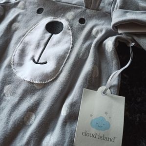 NWT Set of Gray Bear Long Onesie & cap